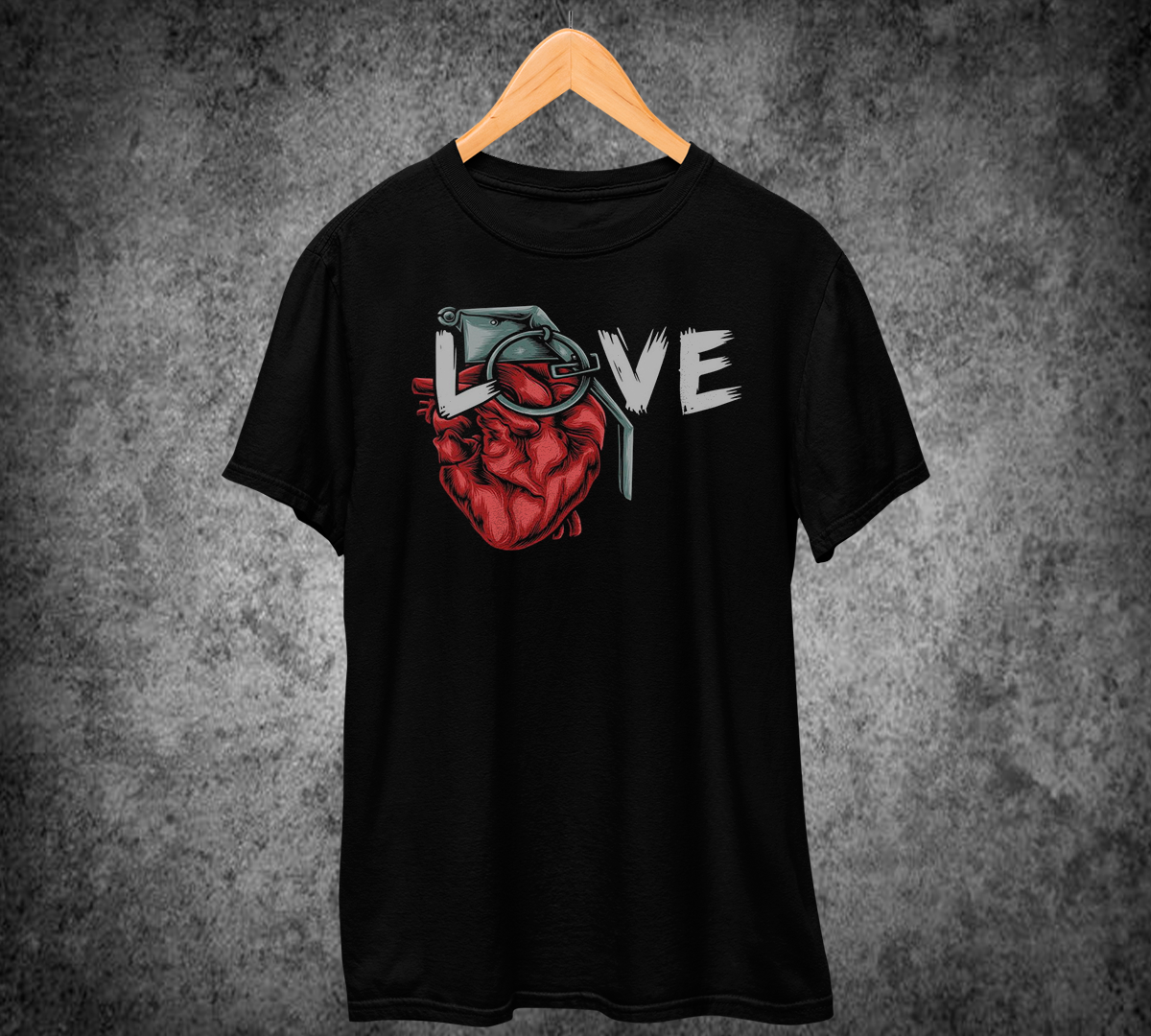 Nome do produto: T-Shirt LOVE GRANADE