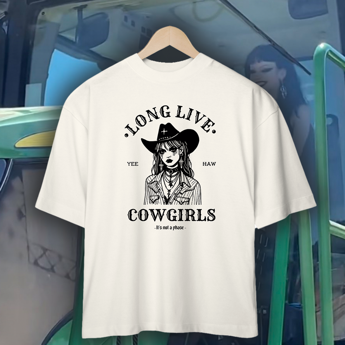 Nome do produto: Camiseta Oversized - Long Live Cowgirl