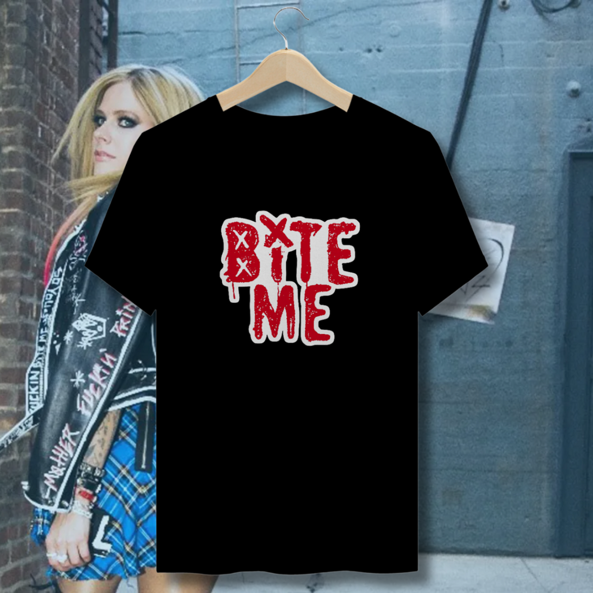 Nome do produto: Camiseta Avril Lavigne - Bite Me 