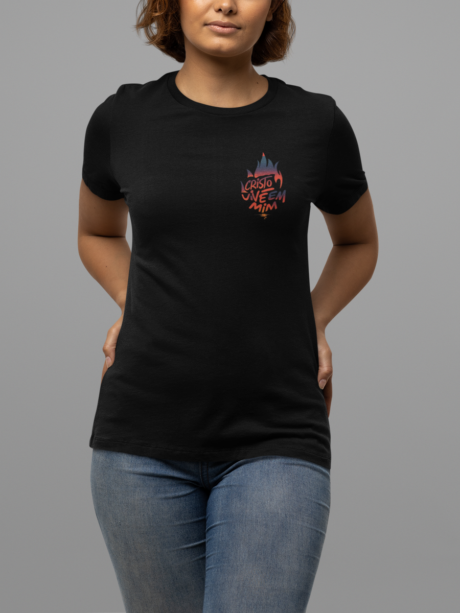 Nome do produto: camiseta feminina - Cristo vive em mim