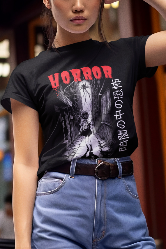 Camiseta Feminina Horror Is My Middle Name