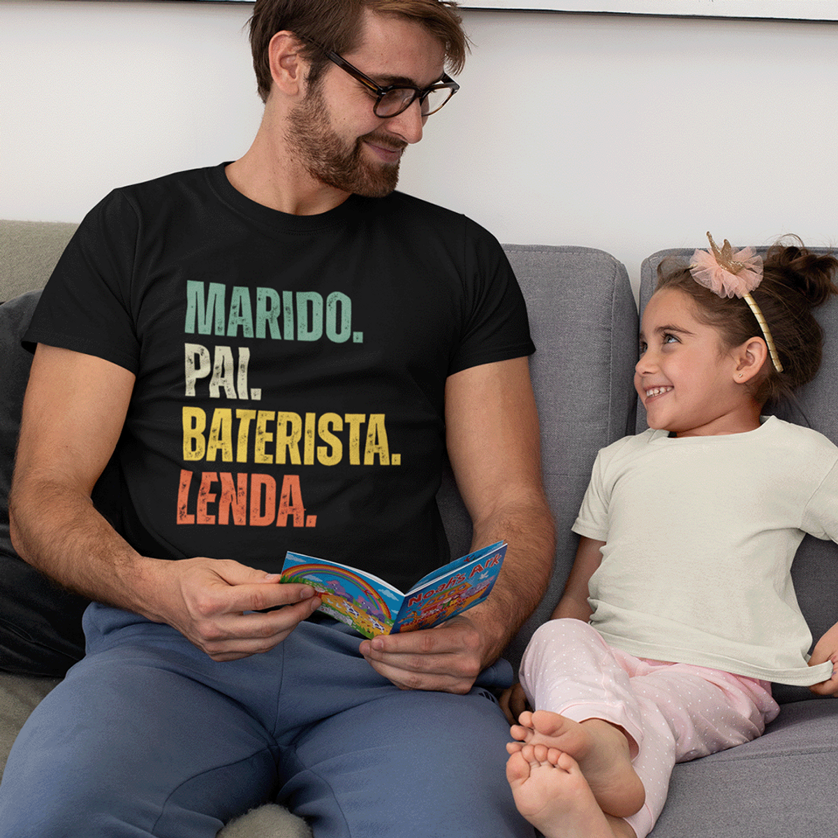 Nome do produto: CAMISETA MARIDO. PAI. BATERISTA. LENDA.