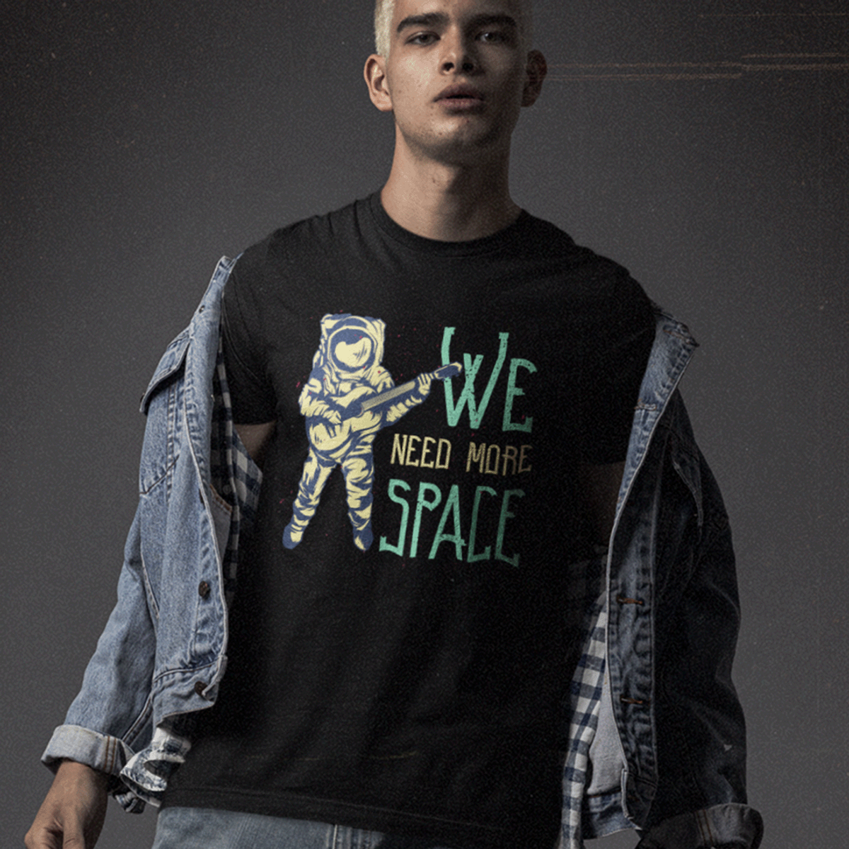 Nome do produto: CAMISETA WE NEED MORE SPACE