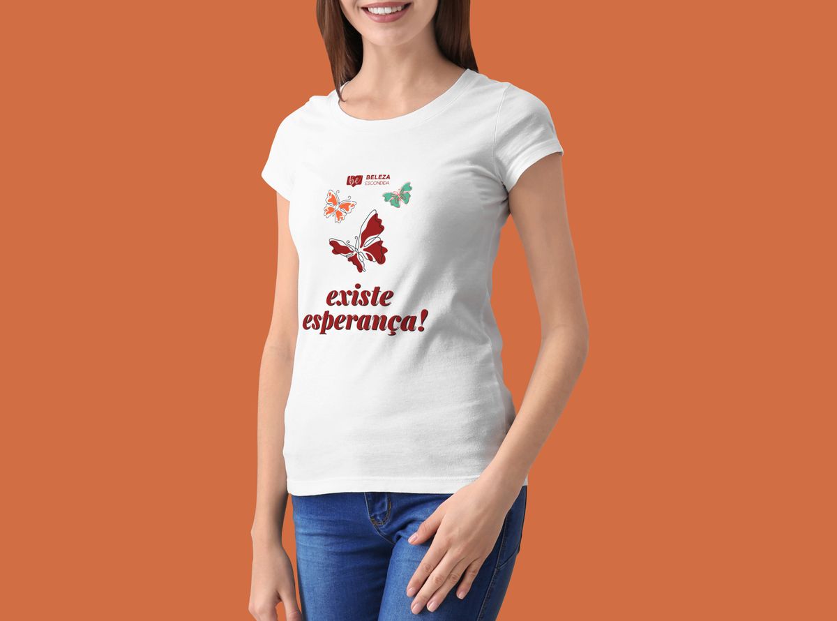 Nome do produto: Camiseta Baby Look Borboletas