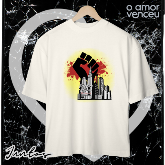 Camiseta Oversized Mais Amor Por Favor City