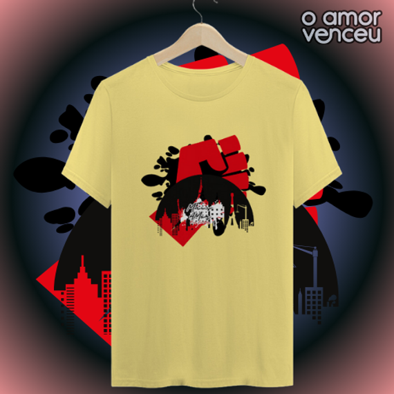 Camiseta Estonada Mais Amor Por Favor Presente