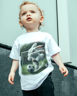 Snow Rabbit Jogador de Futebol - camiseta infantil Clássica