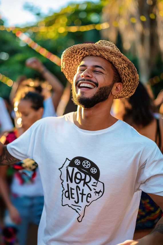 Camiseta Unissex - Aqui é nordeste