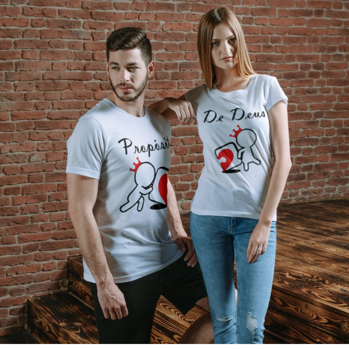 Nome do produto: CAMISETA FEMININA DE DEUS