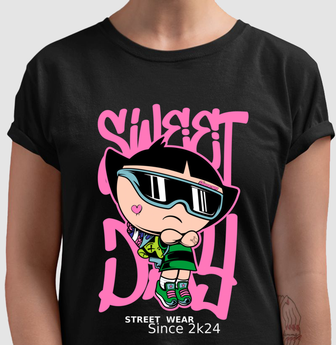 Nome do produto: Camiseta Feminina Doçura nas Ruas - Preta