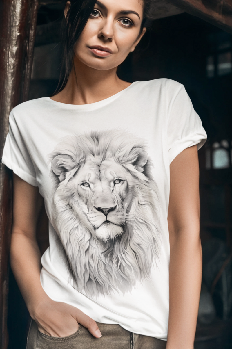Nome do produto: Camiseta Branca Baby Look Esboço Leão