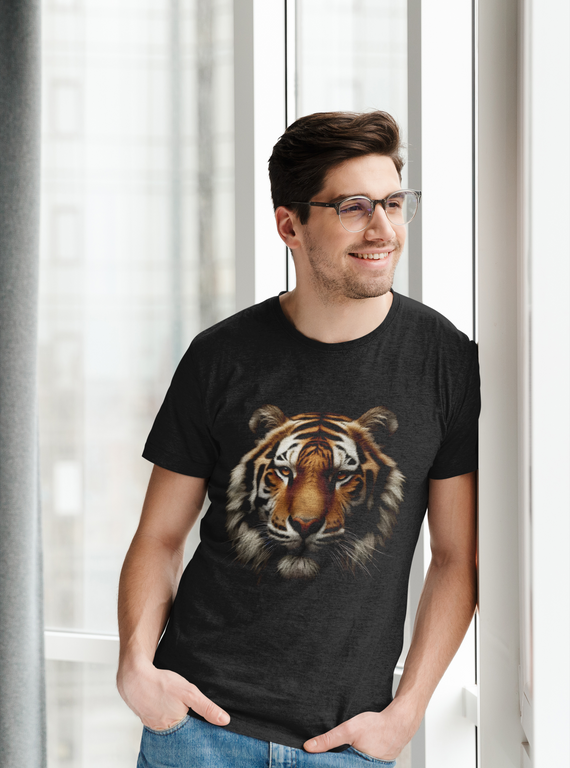 Camiseta Preta Unissex Tigre Ares