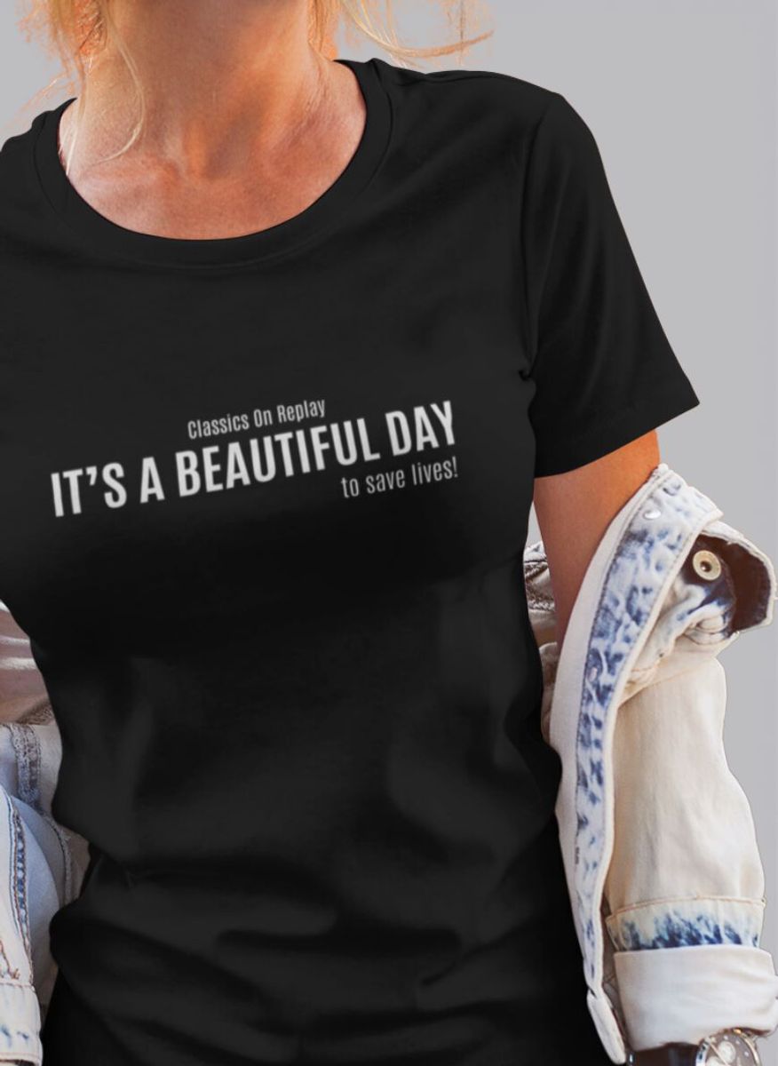 Nome do produto: T-Shirt Unissex | It\'s a beautiful day to save lives