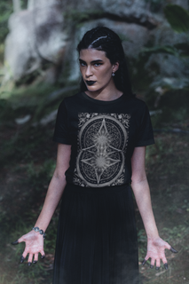 Coleção Dark & Gothic 01<br>T-Shirt Unissex Prime