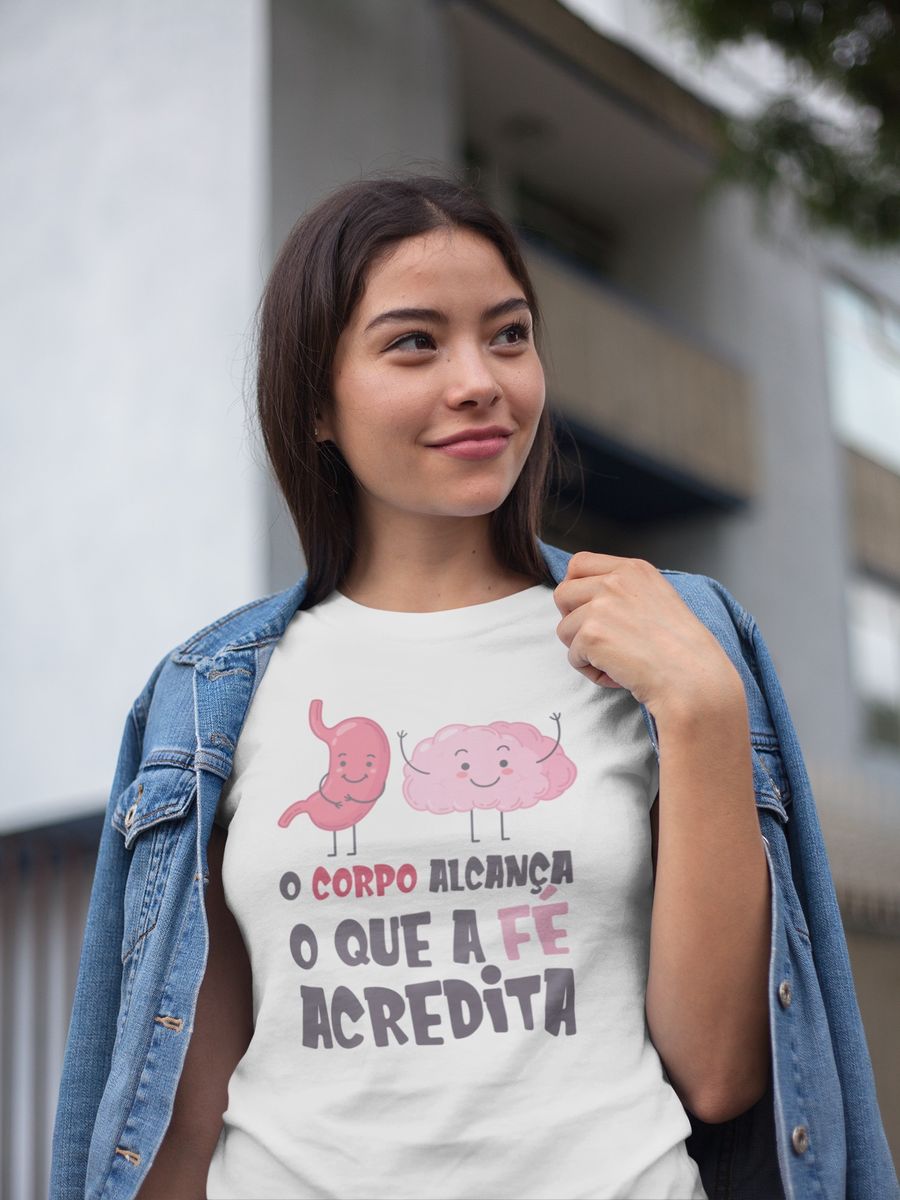 Nome do produto: CAMISETA FEMININA FÉ ACREDITA