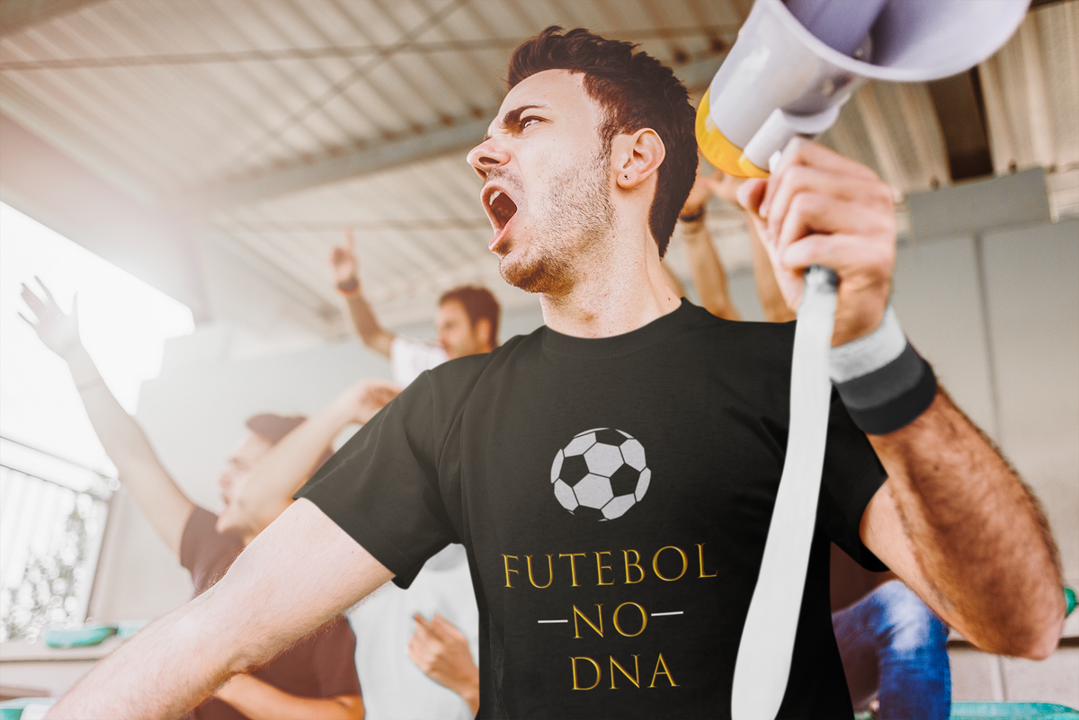 Nome do produto: Camiseta Futebol no DNA