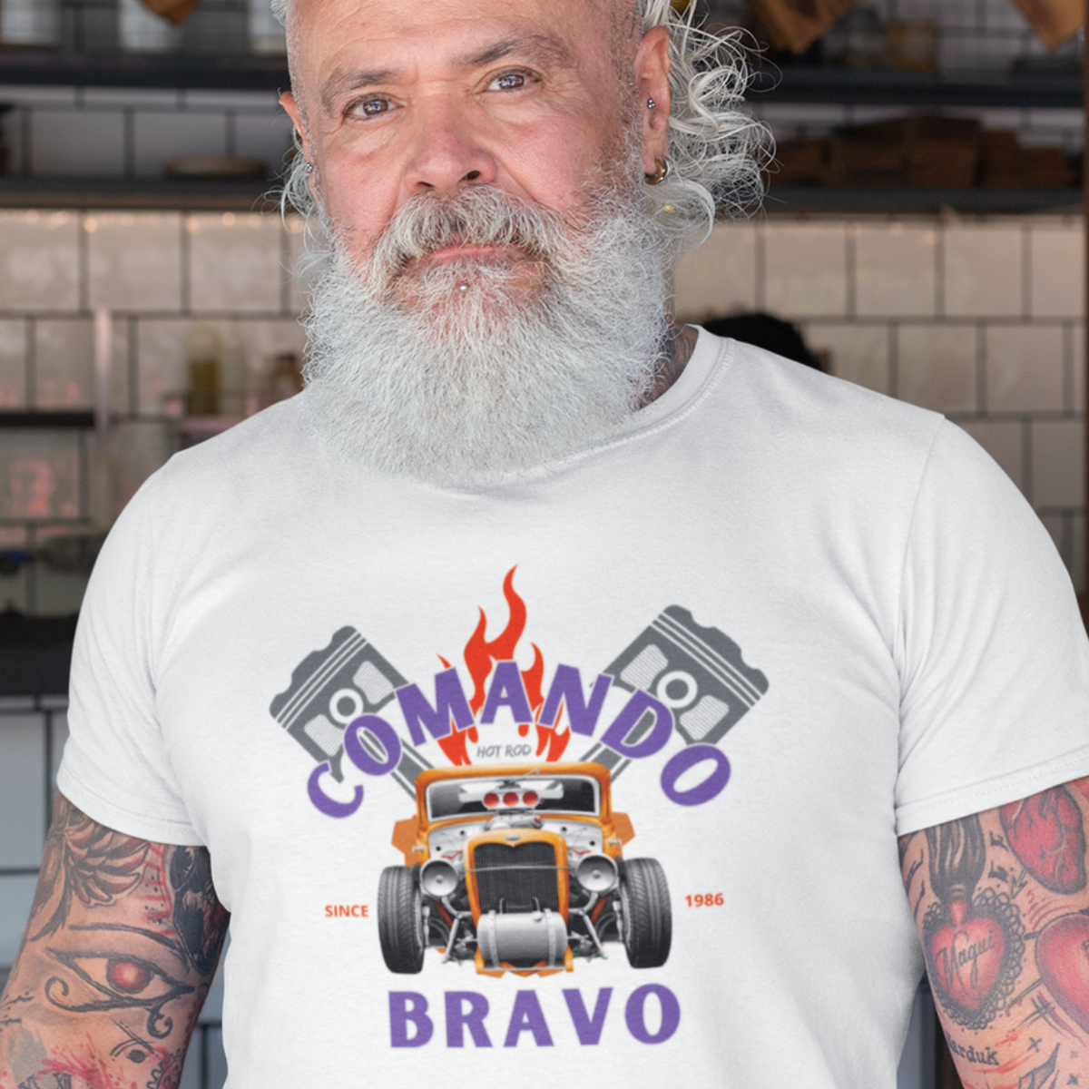 Nome do produto: Camiseta tributo Comando Bravo II Estilo Hot Rod - Unissex