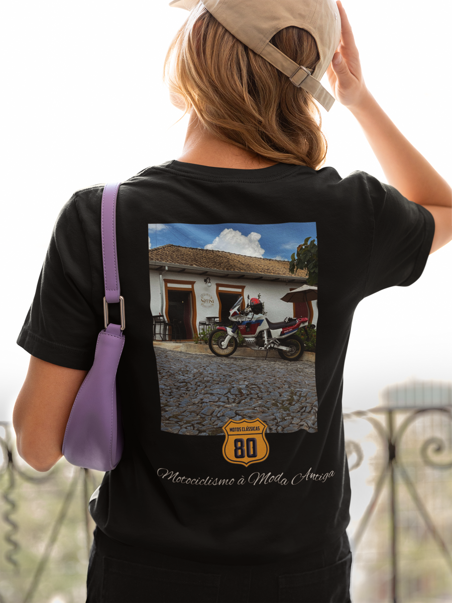 Nome do produto: Camiseta Feminina Africa Twin 750 - costas