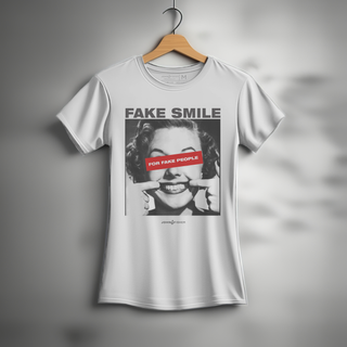 Nome do produtoCamiseta Fake Smile