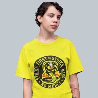 Nome do produtoCamiseta Unissex Cobra Kai - Logo