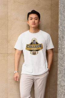 Camiseta College Cast