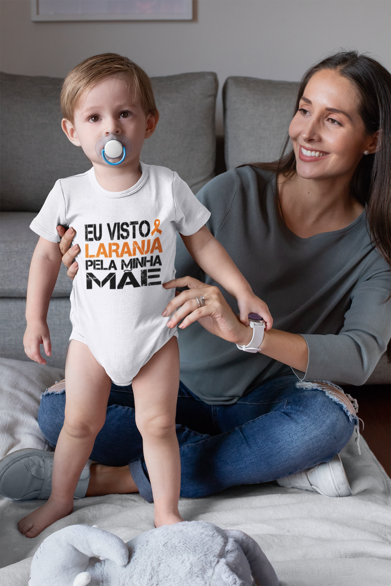 Nome do produto: Eu visto laranja pela minha mãe -- Body Infantil Branco