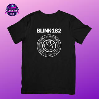 Camiseta blink 182 Mark Hoppus, Travis Barker, Tom Delonge, inspirada  na banda Ramones ,Logo Branco SUPER PROMOÇÃO