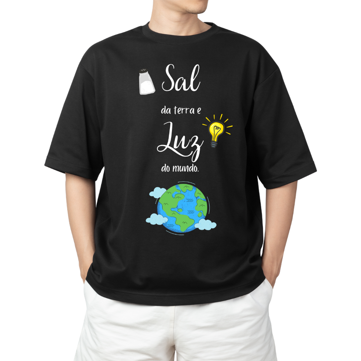 Nome do produto: Camiseta Frases - Sal e Luz - Plus Size