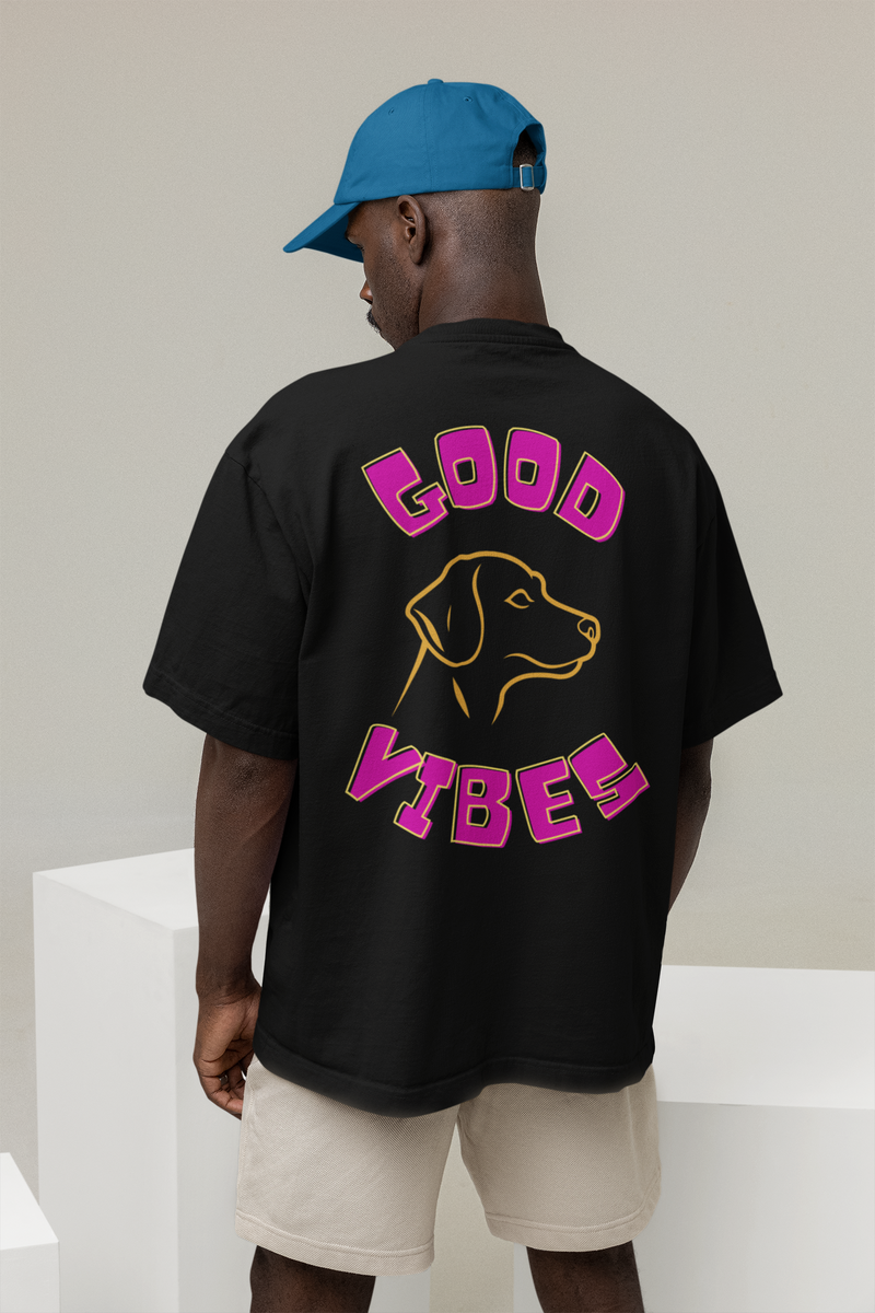 Nome do produto: CAMISETA OVERSIZED, DOG COSTAS GOOD VIBES