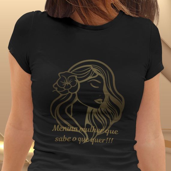 Camiseta Feminina Baby Long Menina Mulher Que Sabe O Que Quer