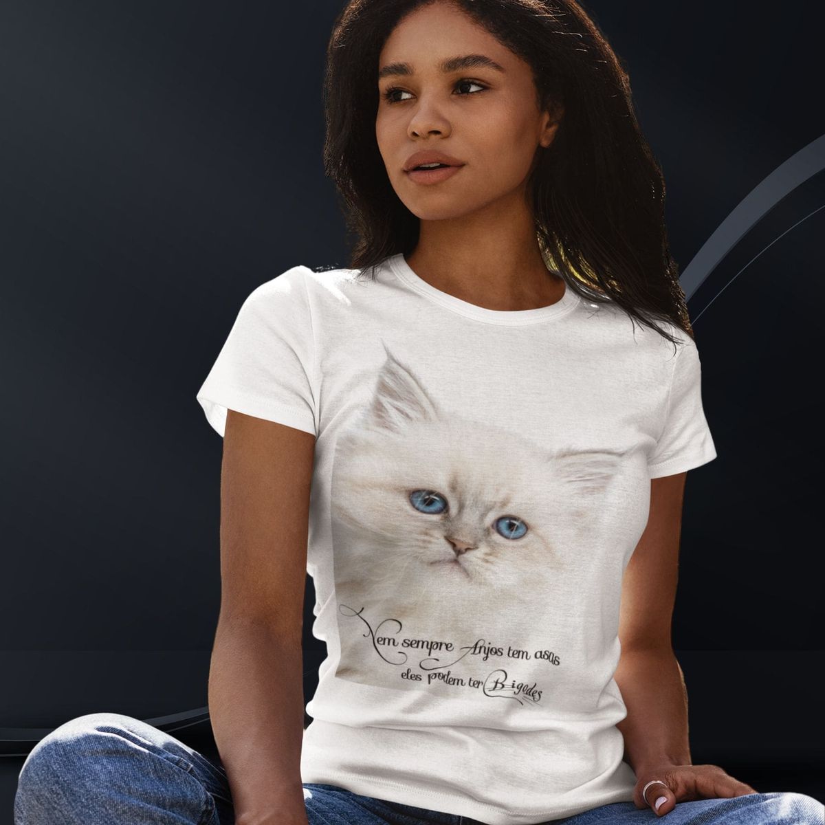 Nome do produto: Camiseta Feminina Baby Long Anjos De Bigode