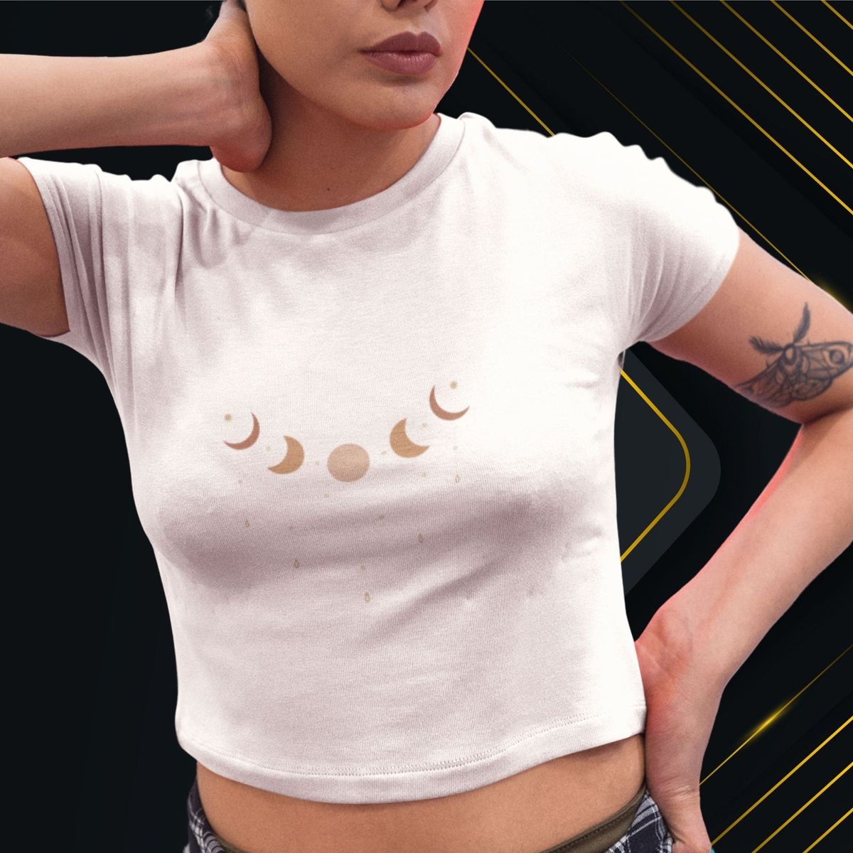 Nome do produto: Camiseta Feminina Cropped Mística