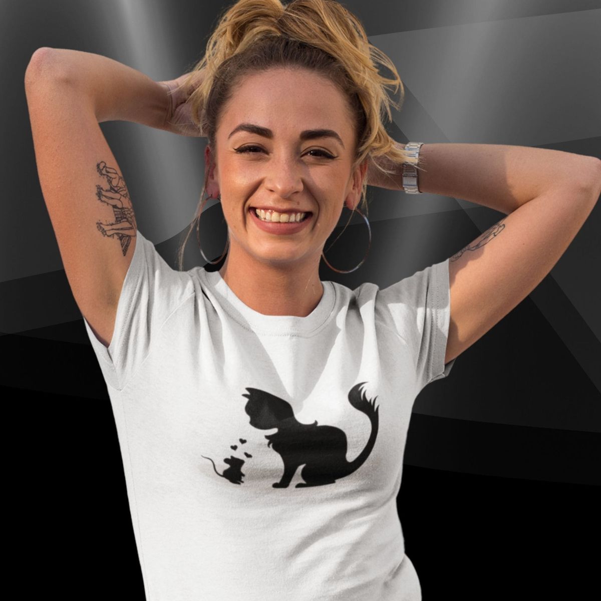 Nome do produto: Camiseta Feminina Baby Long Amizade Feliz