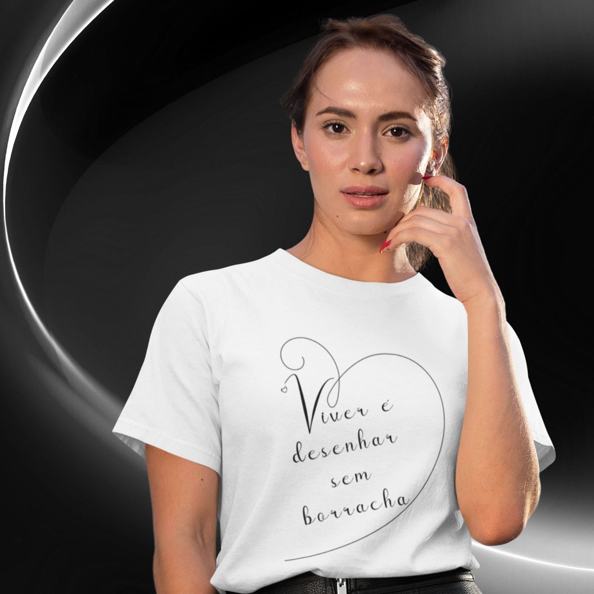 Nome do produto: Camiseta Feminina T-shirt Viver É Desenhar Sem Borracha