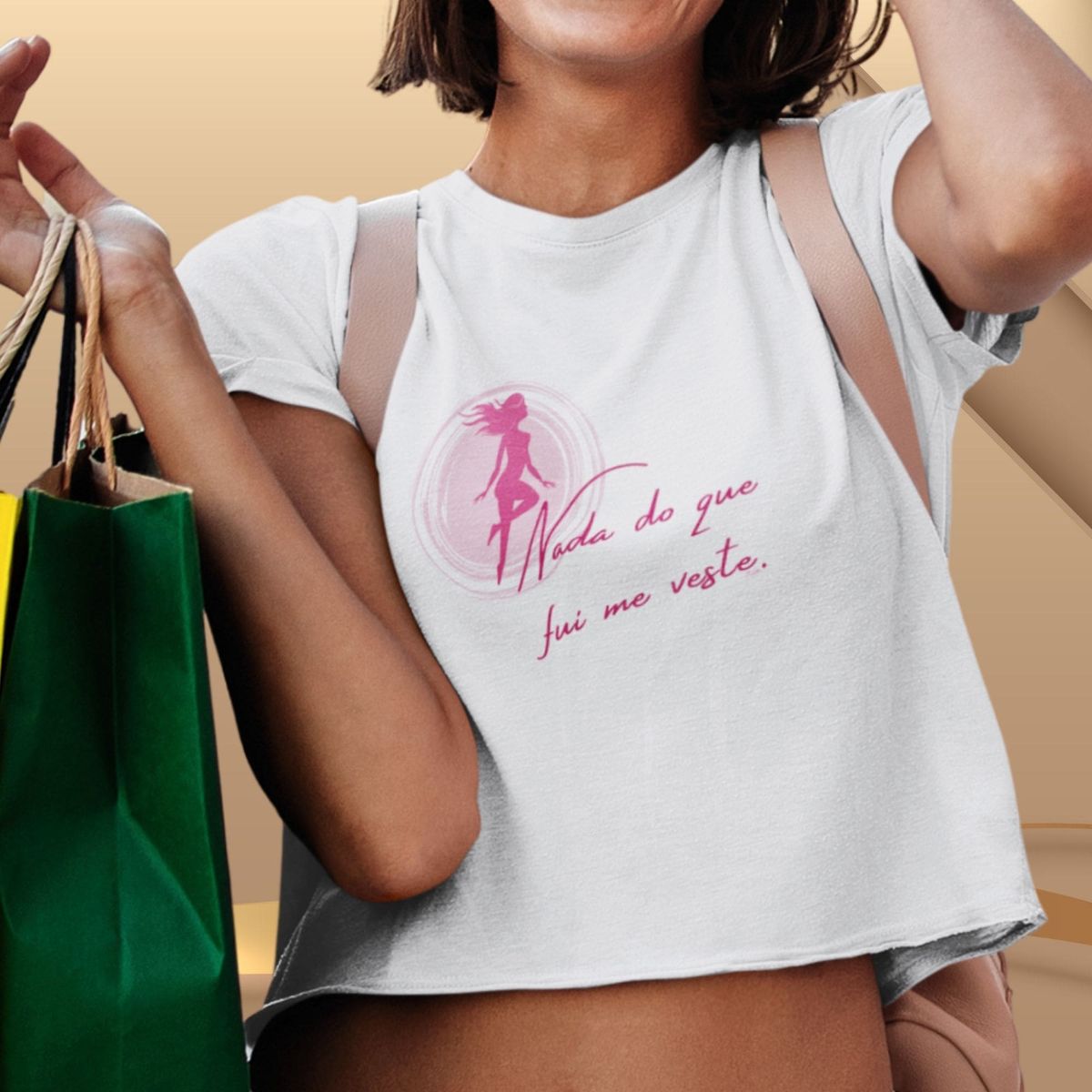 Nome do produto: Camiseta Feminina Cropped Nada Do Que Fui Me Veste