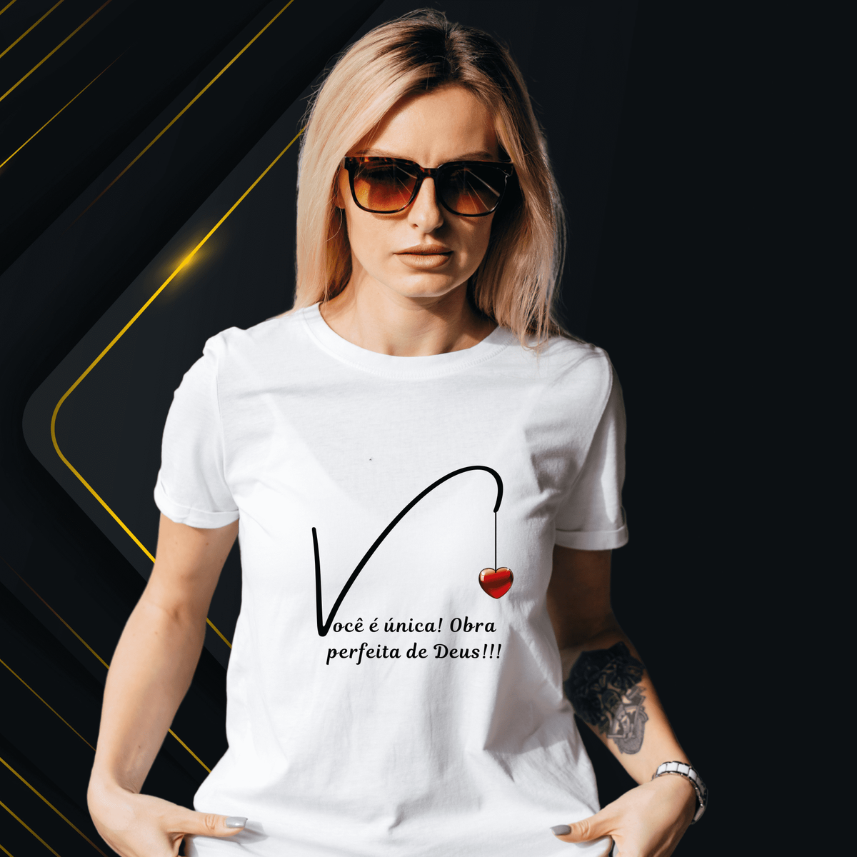 Nome do produto: Camiseta Feminina T-shirt Você É Única! Uma Obra Perfeita De Deus.