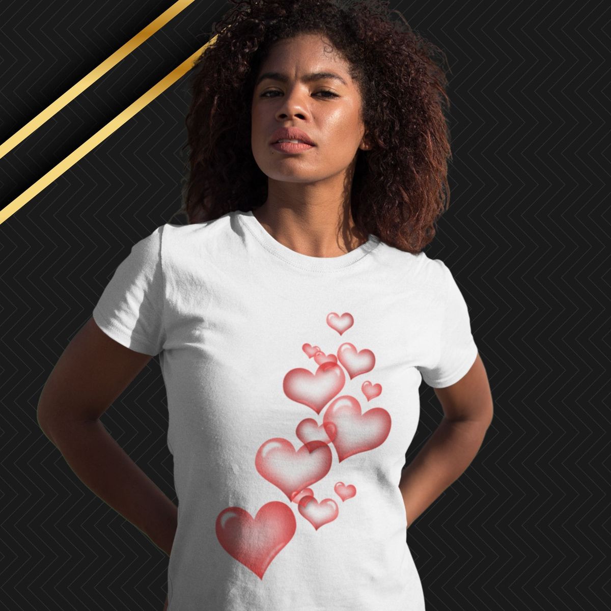 Nome do produto: Camiseta Feminina T-shirt Corações