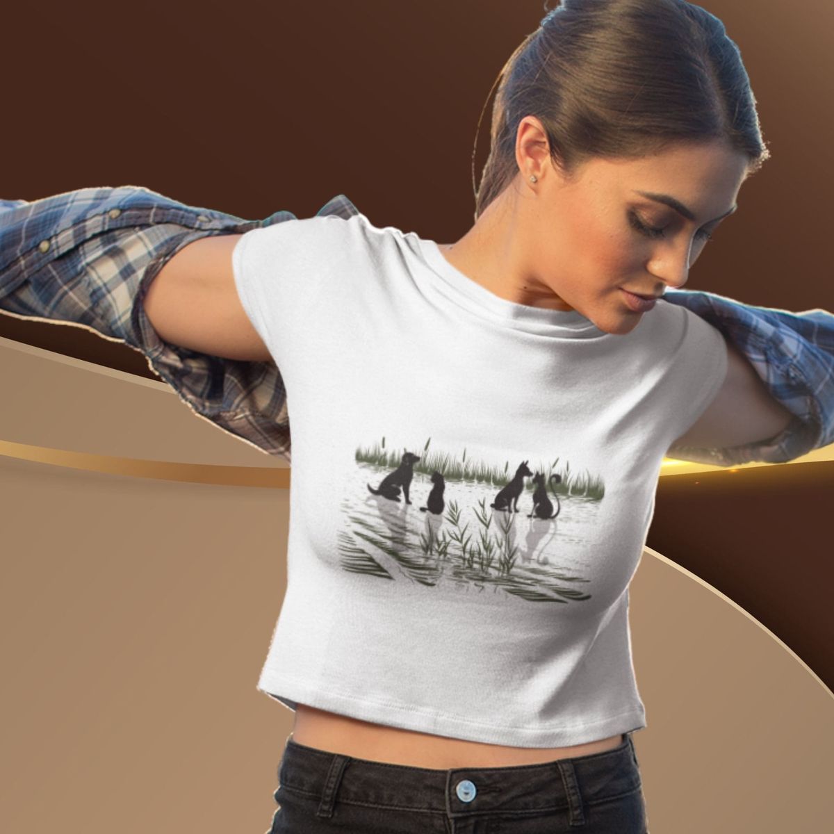 Nome do produto: Camiseta Feminina Cropped Amizade Entre Cães E Gatos