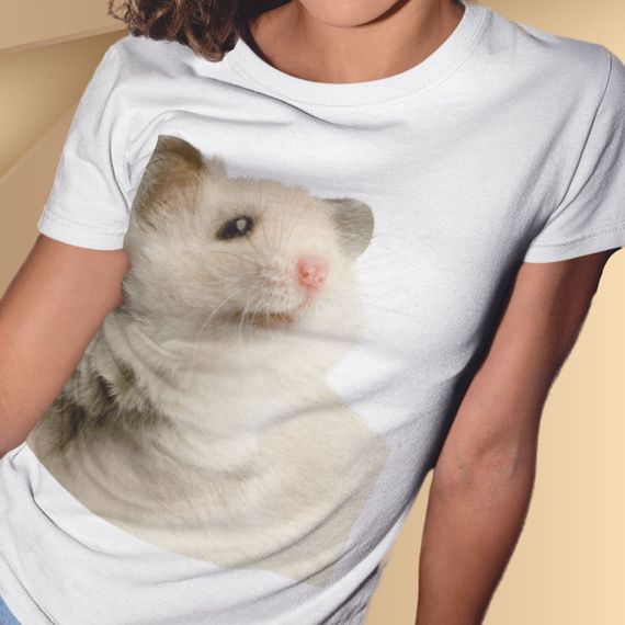 Camiseta Feminina Baby Long Hamster Feliz