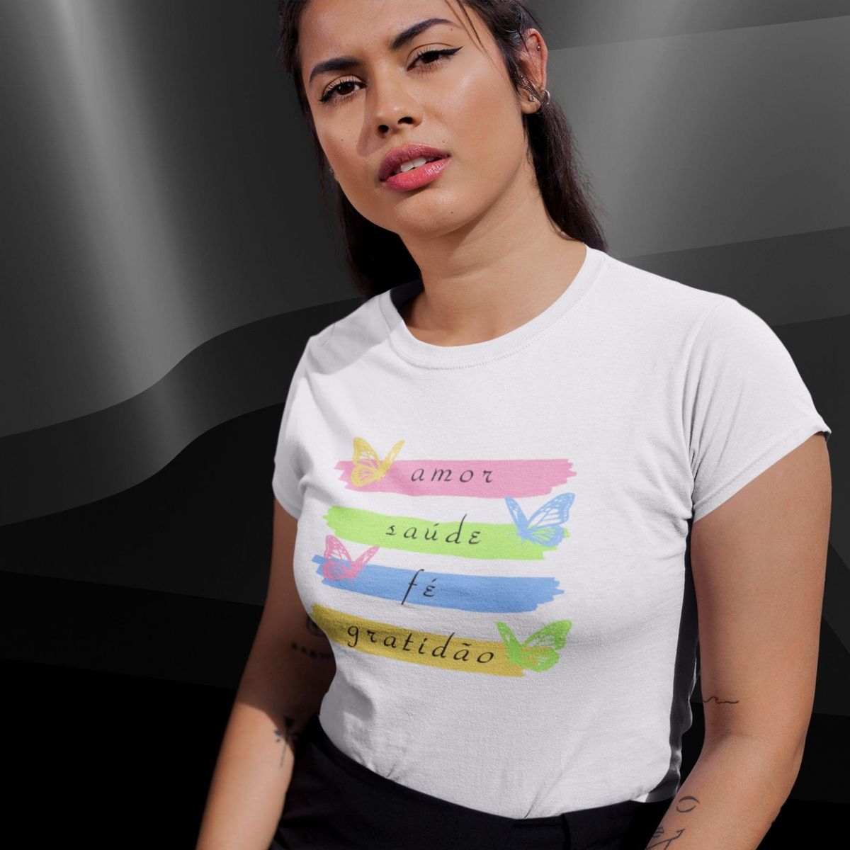 Nome do produto: Camiseta Feminina Baby Long Amor, Saúde, Fé e Gratidão