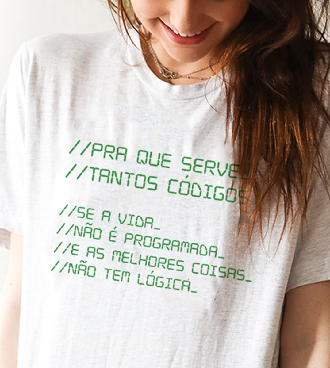 Nome do produto: Camiseta Códigos - Tecnologia