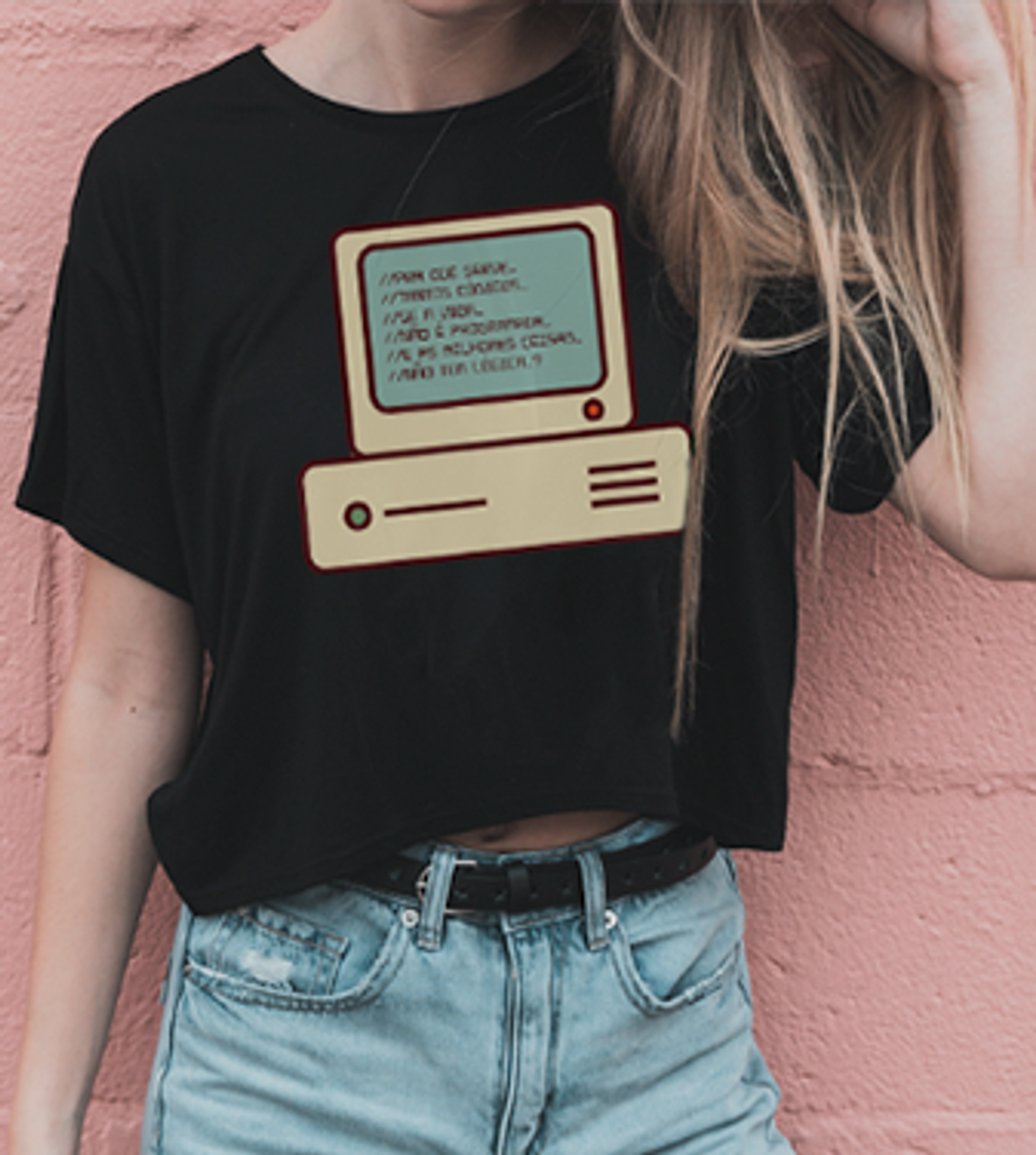 Nome do produto: Camiseta Códigos no Computador - Tecnologia