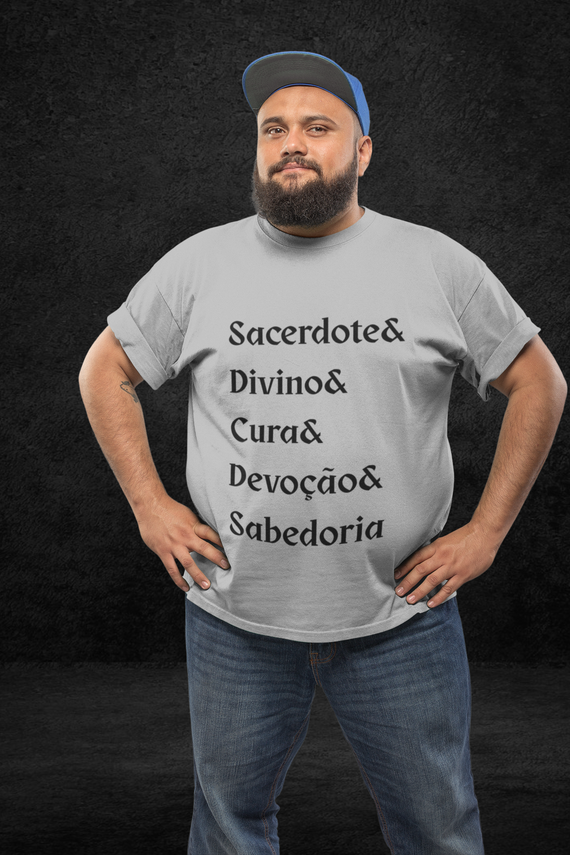 Sacerdote Ficha Plus Size