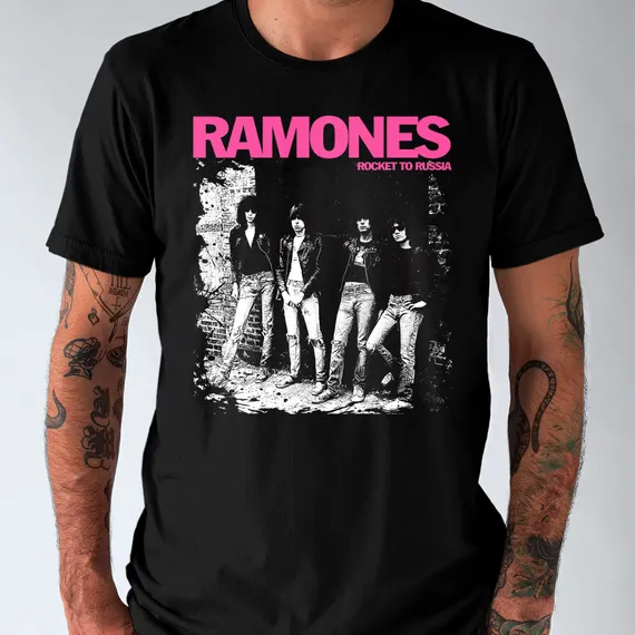 Camiseta Ramones Rocket to Russia
