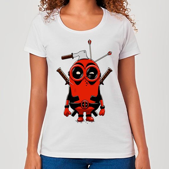 Minions em Deadpool | Camiseta Feminina