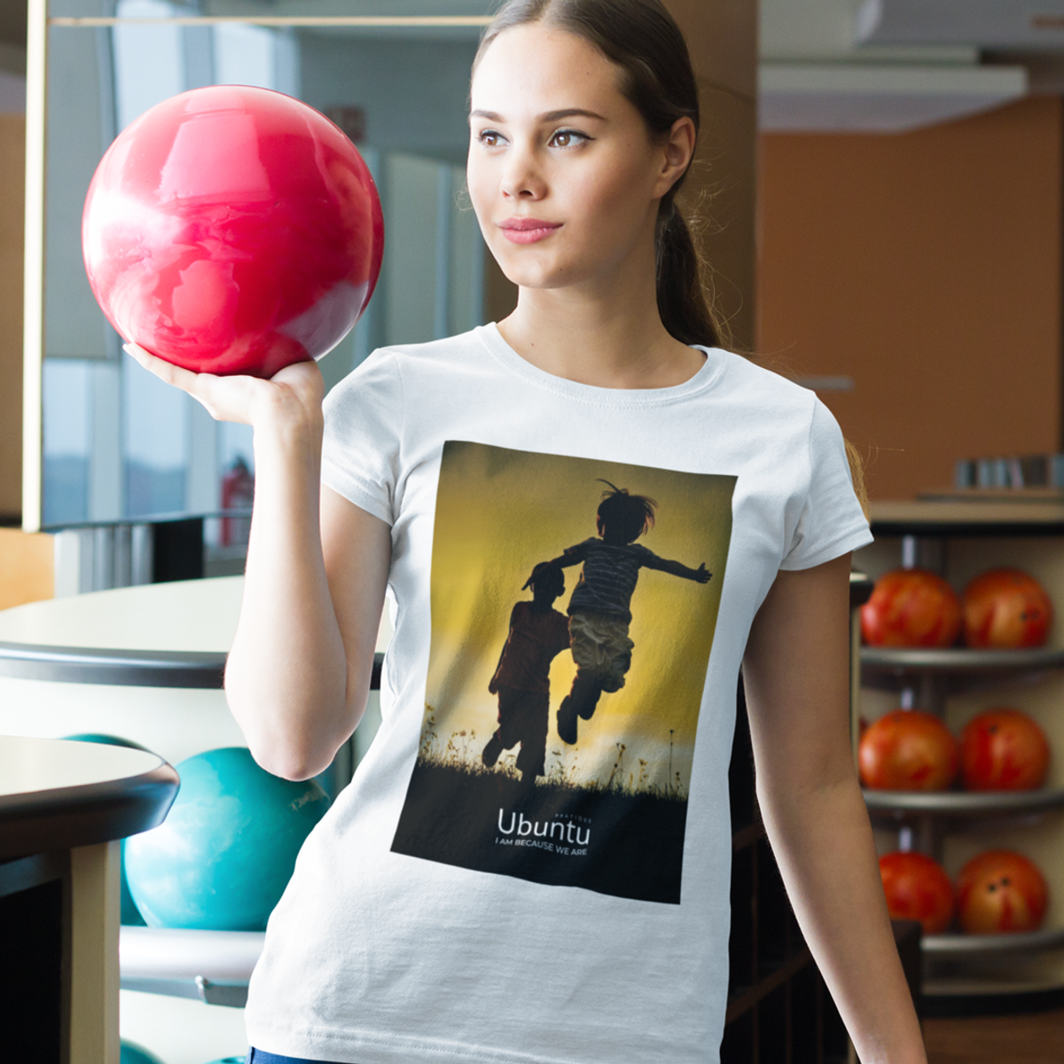 Nome do produto: Camiseta Feminina - Ubuntu Yellow Jump