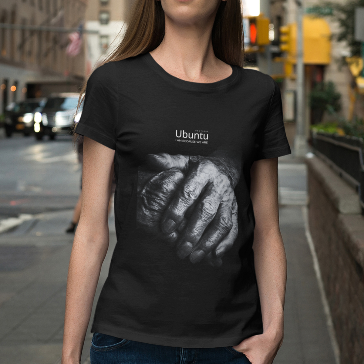 Nome do produto: Camiseta Feminina - Ubuntu Tired Hands Black