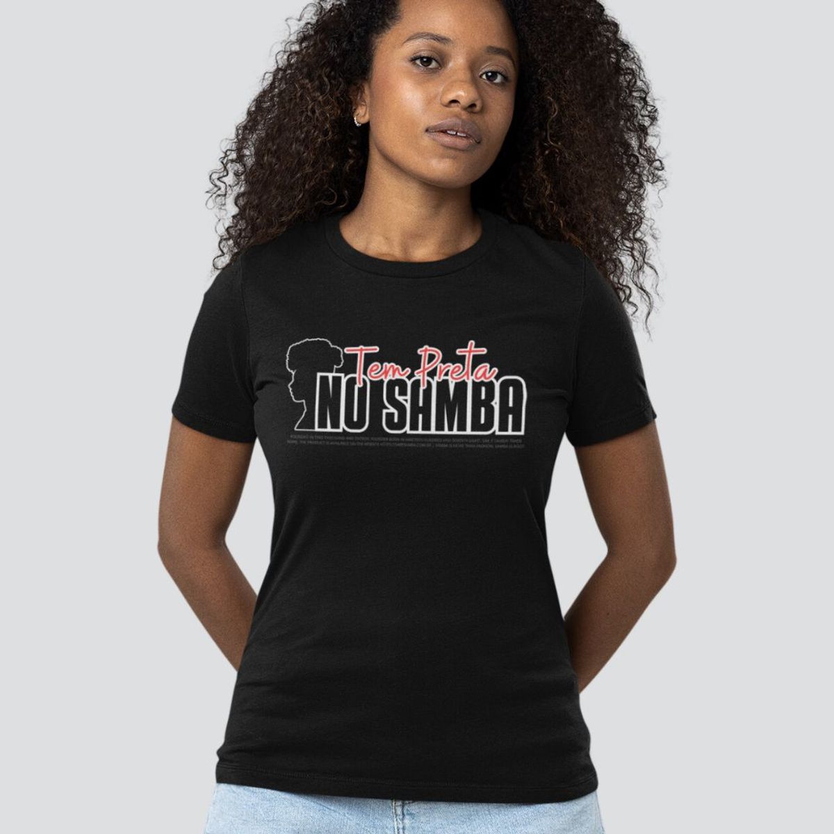 Nome do produto: Camiseta Baby Long Classic Feminina - Tem Preta No Samba