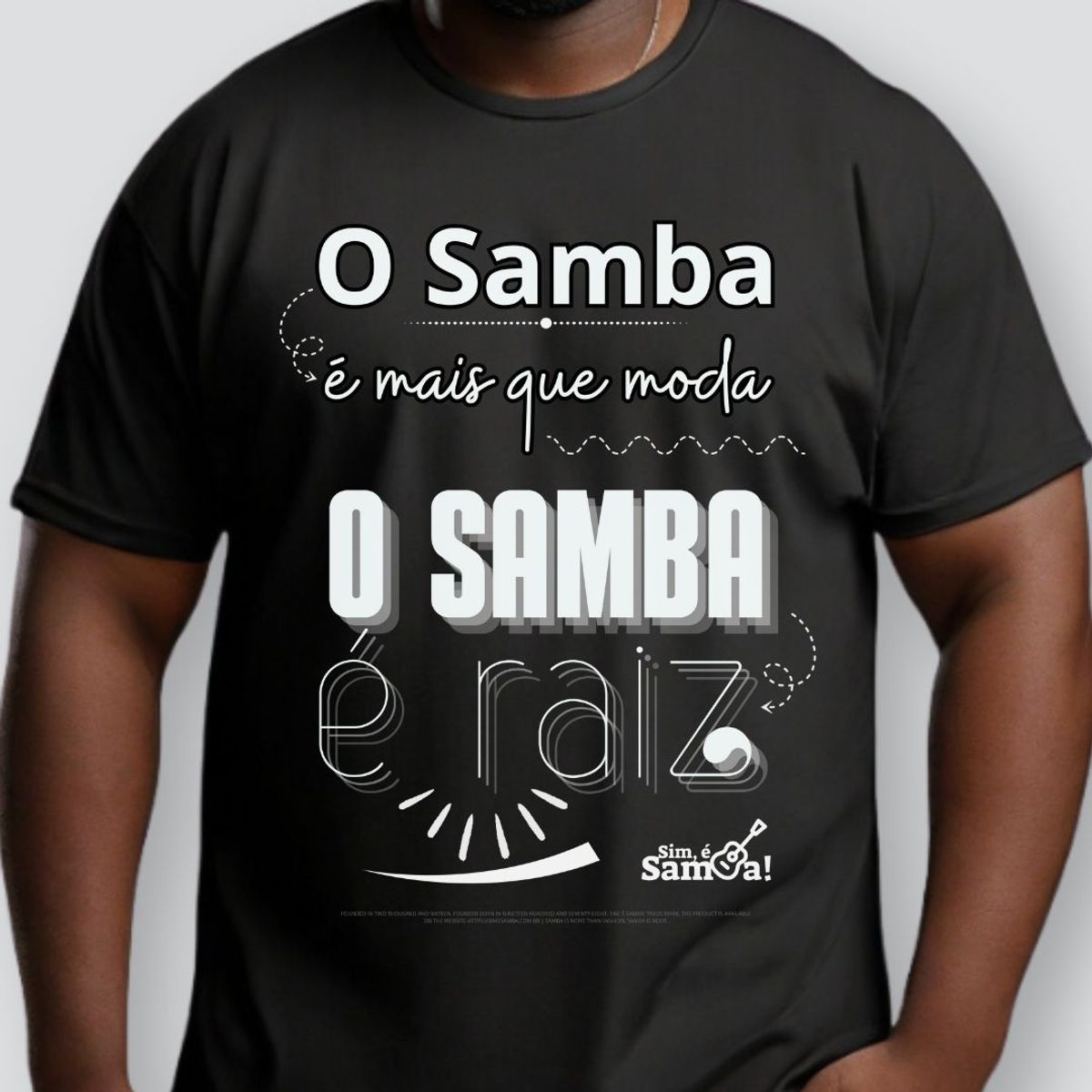 Nome do produto: Camiseta Plus Size - O Samba é Mais Que Moda