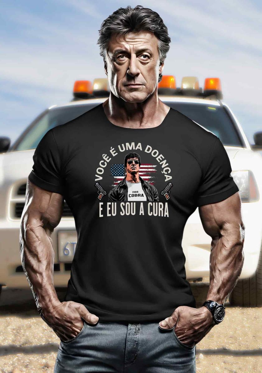 Nome do produto: Camiseta Você é Uma Doença e Eu Sou a Cura Stallone Cobra